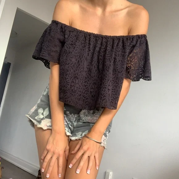 Off the Shoulder Top - Picture 1 of 4